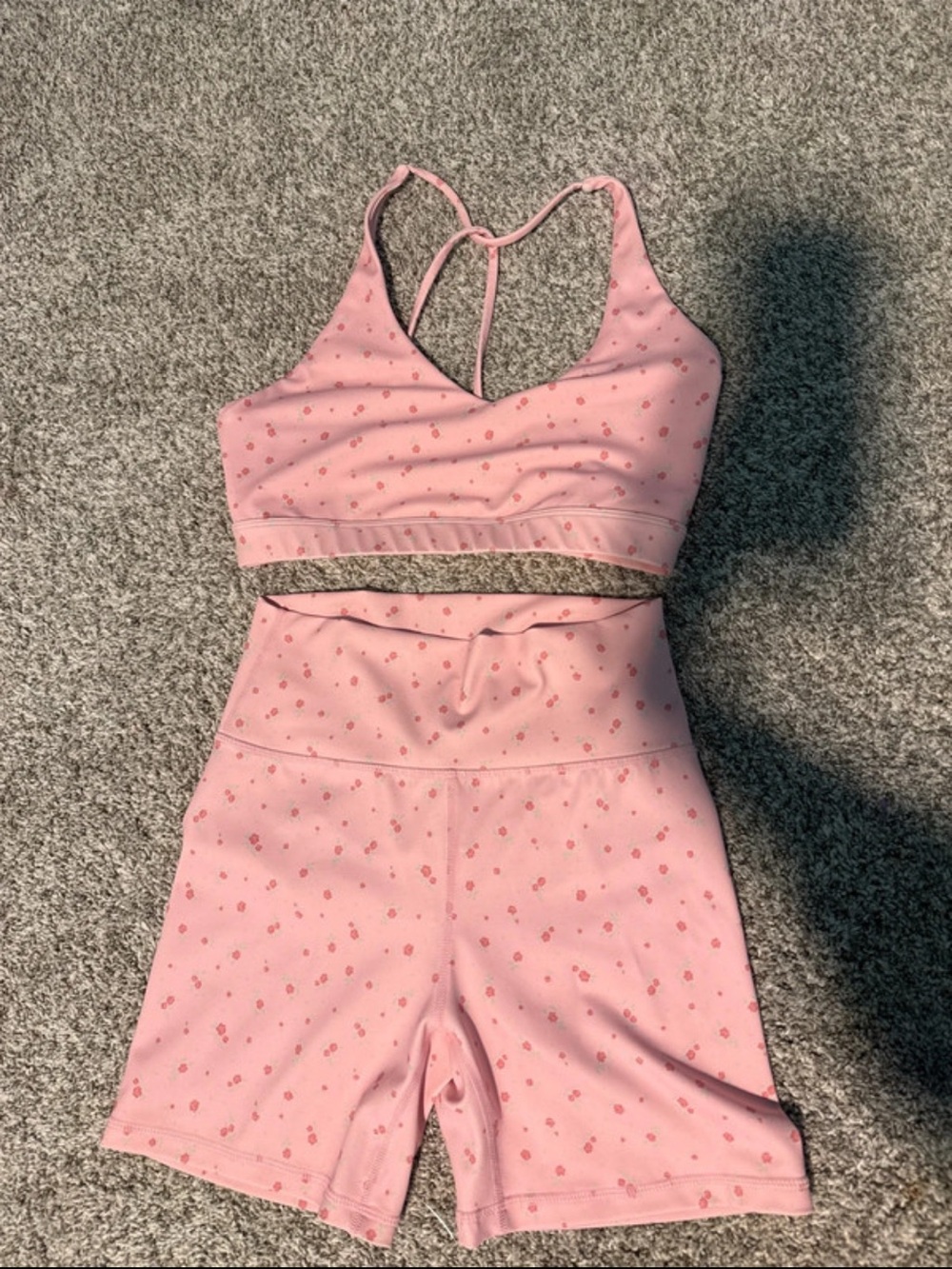 Pink Floral Strappy Sports Bra — Women’s Light Pink Activewear